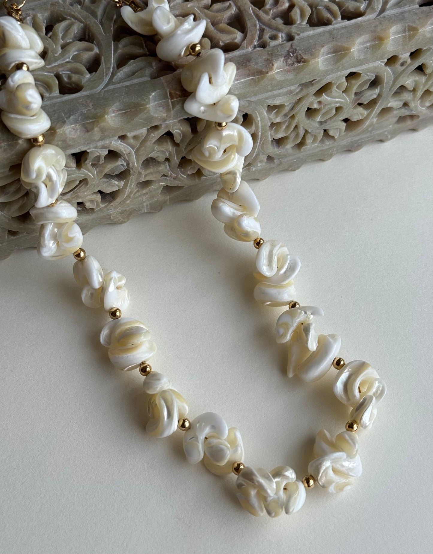 Naia necklace